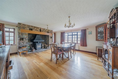 Click the photo for more details of Nomansland, Tiverton