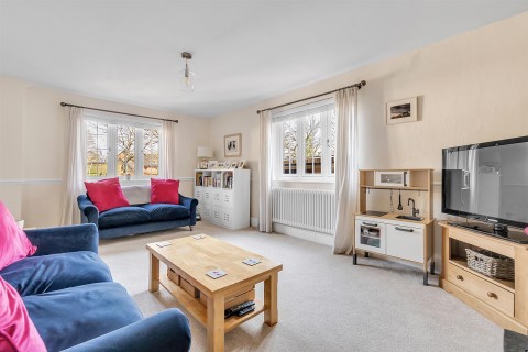 Click the photo for more details of Clyst Hydon, Cullompton