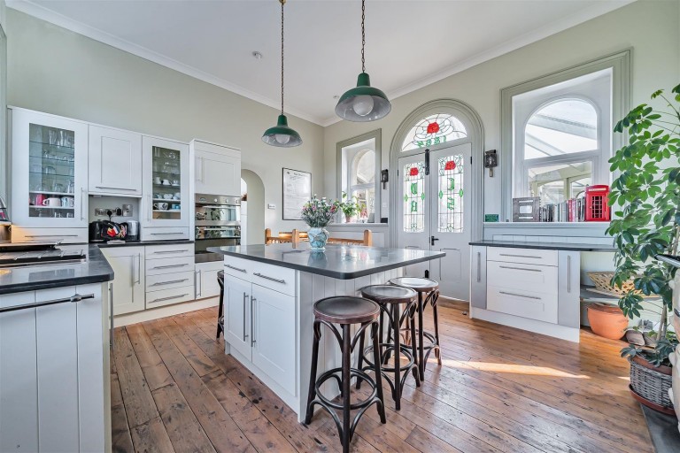 Images for Bow, Crediton
