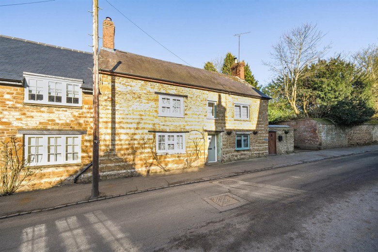 Click the photo for more details of High Street, Culworth, OX17