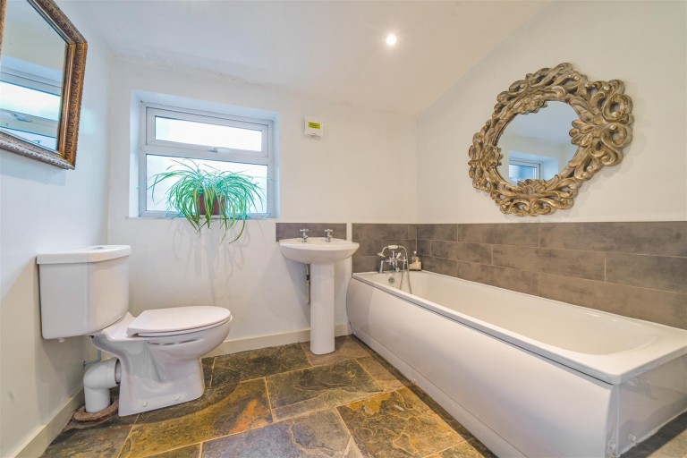 Images for High Street, Culworth, OX17