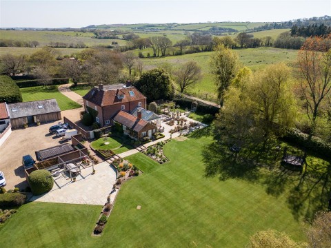 Click the photo for more details of Calbourne, Isle Of Wight