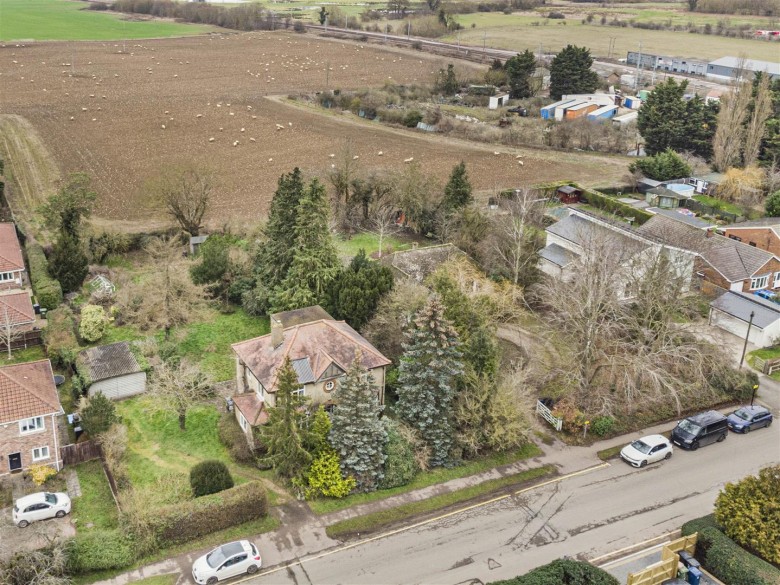 Click the photo for more details of Station Road, Whittlesford