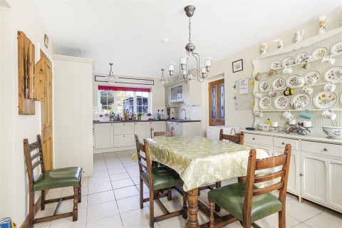 Click the photo for more details of Sun Hill, Royston