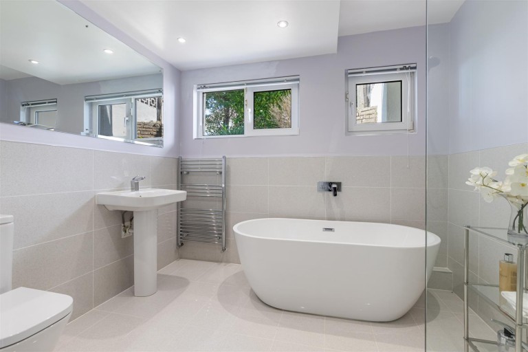 Images for Rock End Avenue, Torquay