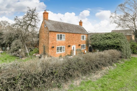 Click the photo for more details of Desford Lane, Newbold Verdon, LE9