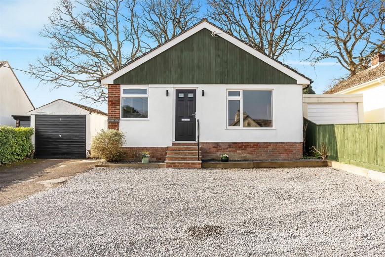 Click the photo for more details of Wellmead, Kilmington, Axminster