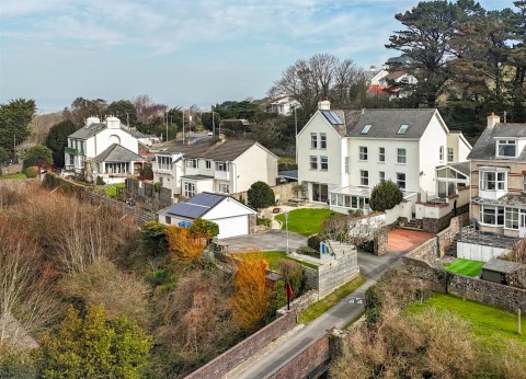 Click the photo for more details of Instow, Bideford