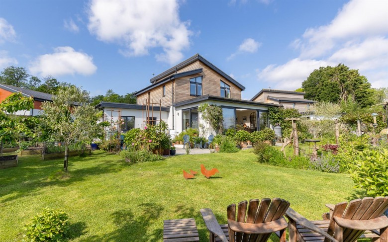 Click the photo for more details of Ryde, Isle of Wight