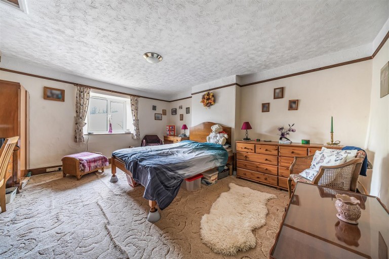 Images for Seven Crosses, Tiverton