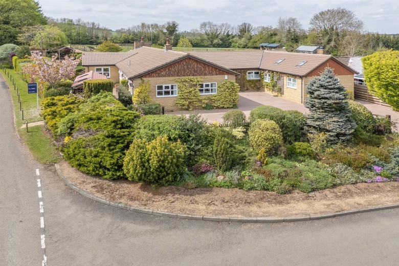 Click the photo for more details of Bunkers Hill, Badby, Daventry, NN11