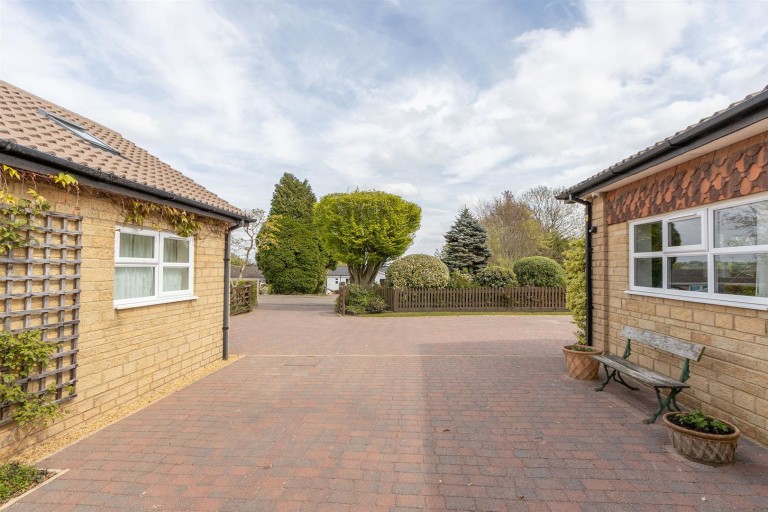 Images for Bunkers Hill, Badby, Daventry, NN11
