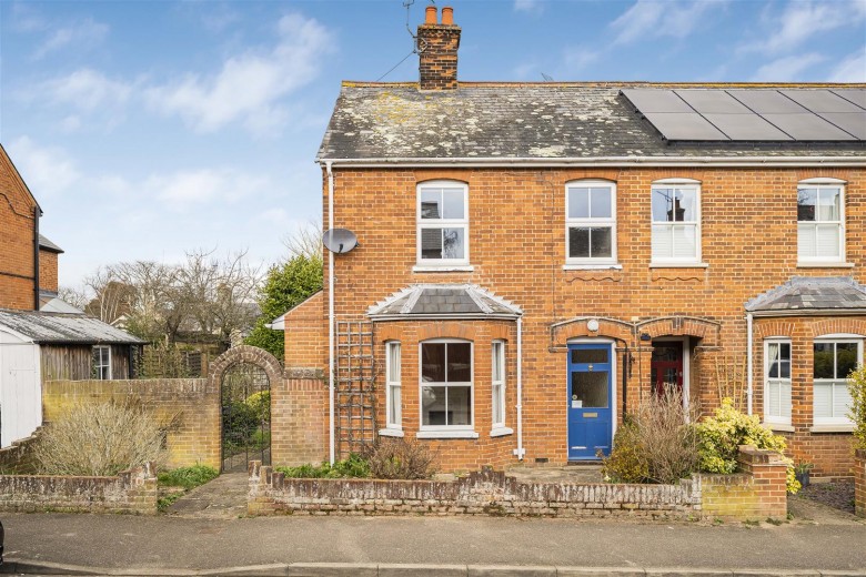 Click the photo for more details of Victoria Avenue, Saffron Walden