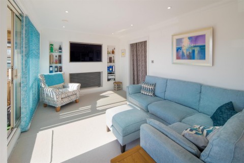 Click the photo for more details of Cowes, Isle of Wight