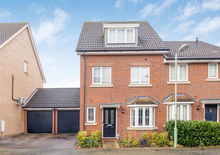 Images for Chamomile Close, Red Lodge