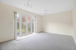Images for Chamomile Close, Red Lodge