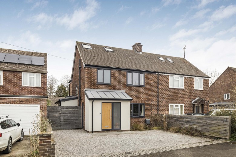 Click the photo for more details of Leeway Avenue, Great Shelford