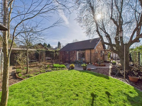Click the photo for more details of Spencefield Lane, Evington, Leicestershire