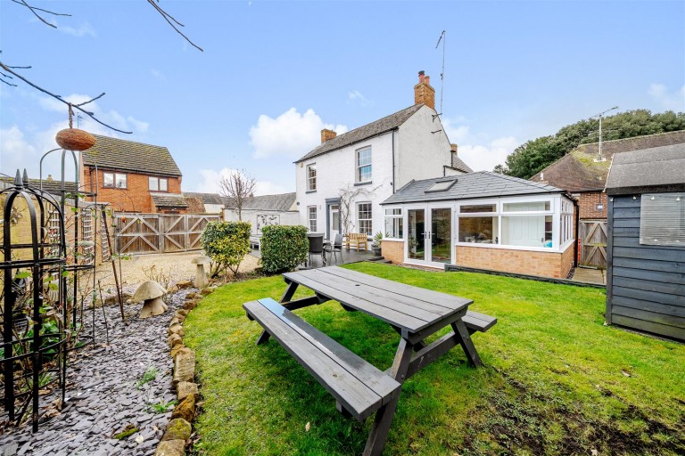 Images for Browns Yard, Towcester, NN12