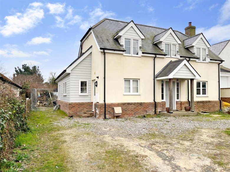 Click the photo for more details of Meadow Way, Charmouth, Bridport
