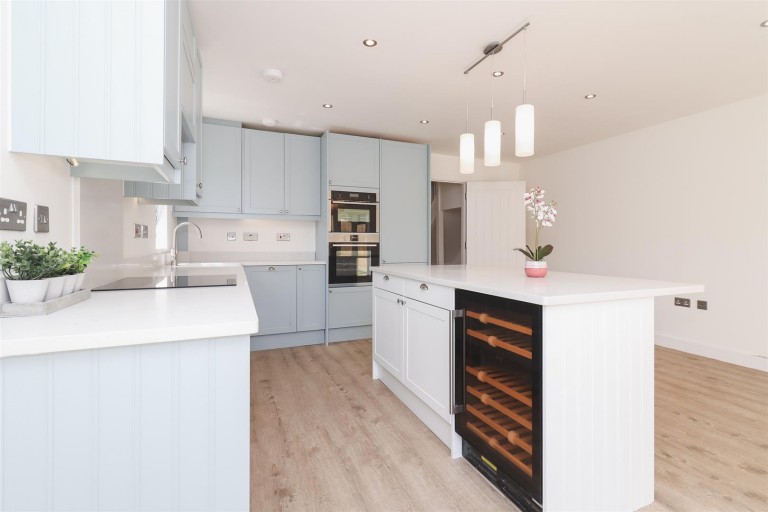 Images for Victoria Road, Wargrave, Reading