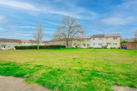 Click the photo for more details of Mallow Walk, Haverhill
