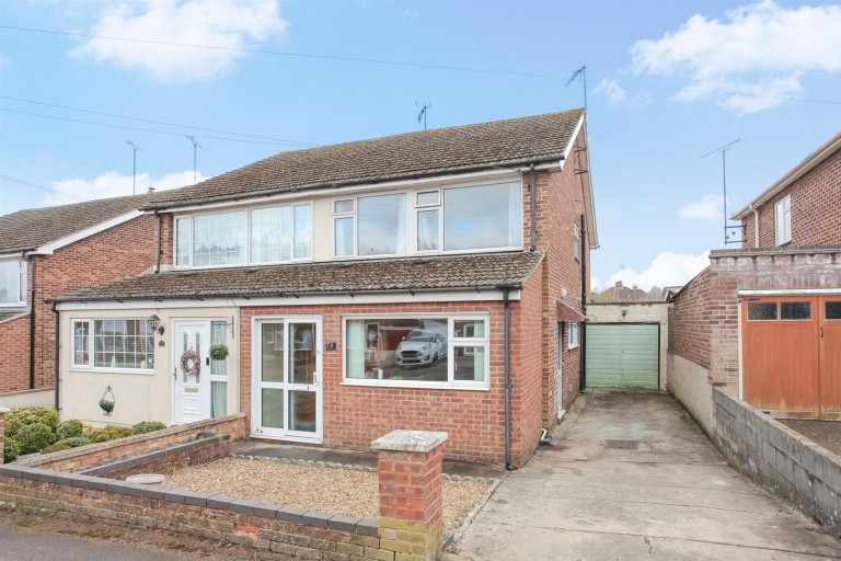 Images for Hillview Crescent, Banbury