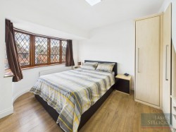 Images for 4 bedrooms, including annexe - Lynmouth Road, Humberstone, Leicestershire