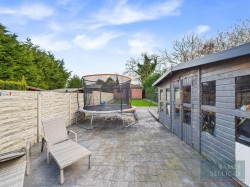 Images for 4 bedrooms, including annexe - Lynmouth Road, Humberstone, Leicestershire