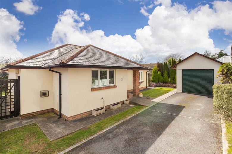 Click the photo for more details of The Copse, Chillington, Kingsbridge