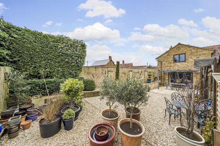 Images for 9 Vicarage Street, Tintinhull, Yeovil