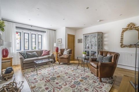 Click the photo for more details of 9 Vicarage Street, Tintinhull, Yeovil