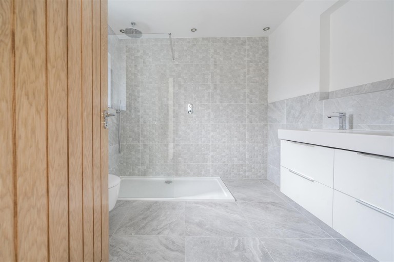 Images for Furl Close, Towcester Road, Maids Moreton, MK18