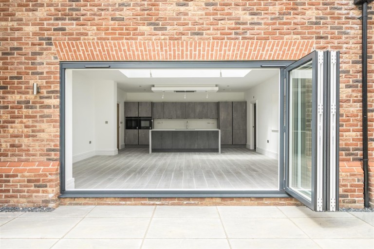 Images for Furl Close, Towcester Road, Maids Moreton, MK18