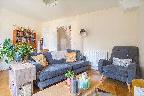 Click the photo for more details of Fox Lane, Wantage