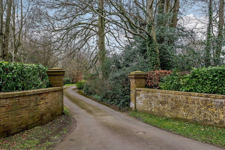 Images for Chiselborough