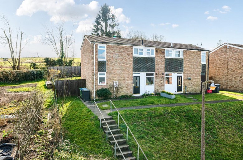 Click the photo for more details of Vicarage Road, Flecknoe, Rugby, CV23