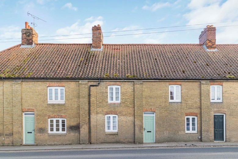 Click the photo for more details of West End, Wilburton, Ely