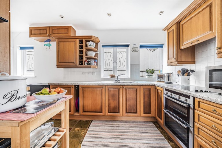 Images for Higher Meadows, Beer, Seaton