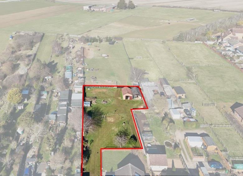 Click the photo for more details of Cinques Road, Gamlingay, Sandy