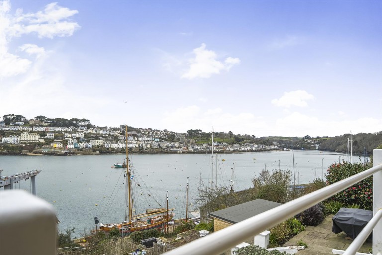 Images for Moss Terrace, Polruan, Fowey