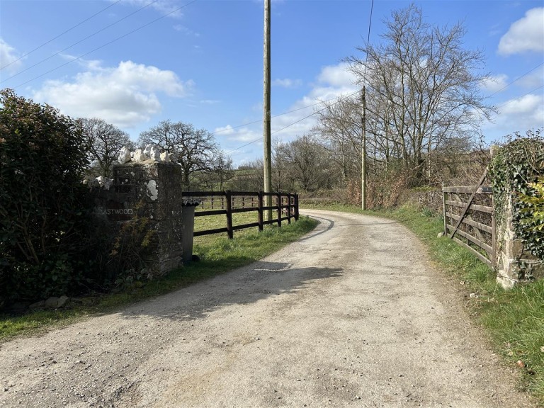 Images for Near South Molton