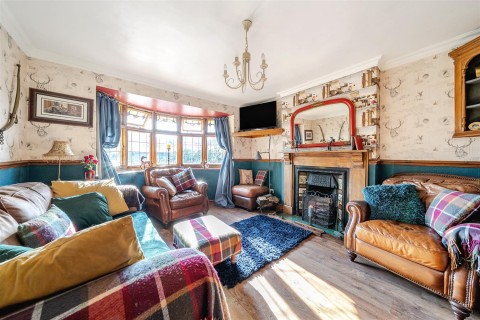 Click the photo for more details of Carts Lane, Grendon, CV9