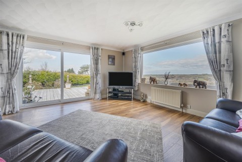 Click the photo for more details of Harton Cross, Hartland, Bideford