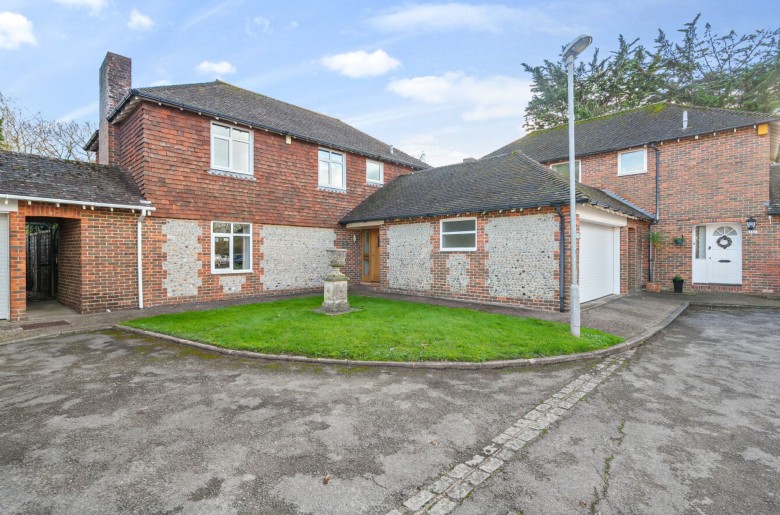 Click the photo for more details of Old Place, Aldwick, PO21