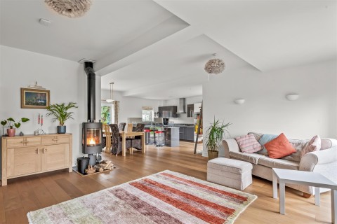 Click the photo for more details of Follaton Rise, Totnes