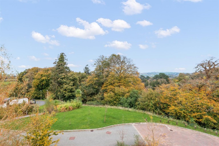 Images for Follaton Rise, Totnes