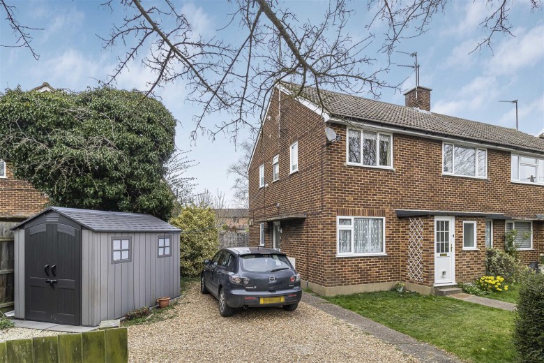 Click the photo for more details of Howard Road, Cambridge