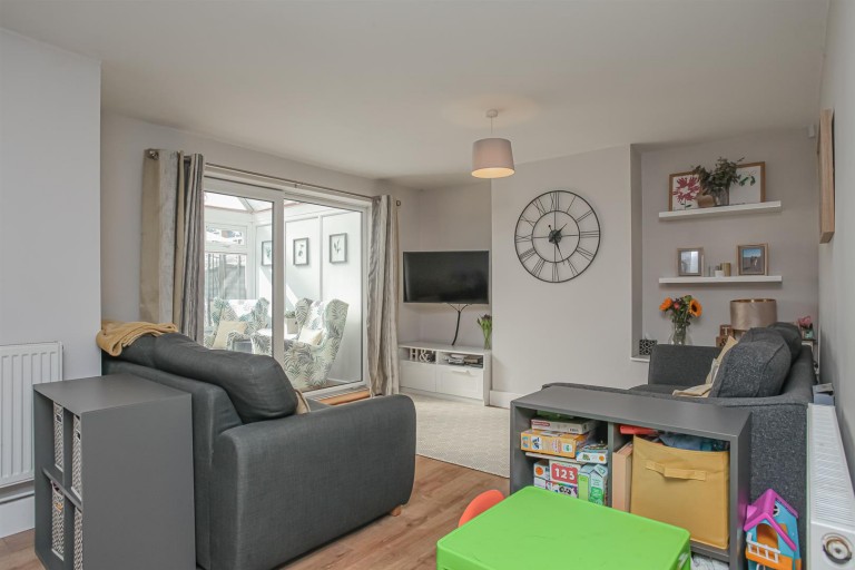 Images for Arbury Banks, Chipping Warden, Banbury