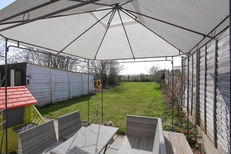 Images for Arbury Banks, Chipping Warden, Banbury
